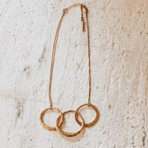 < Kenneth Cole Necklace >